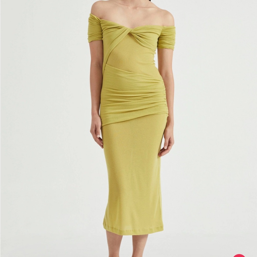 Green Off-Shoulder Bodycon Midi Dress for Weddings